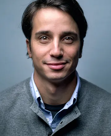 Severin Roth headshot