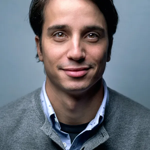 Severin Roth headshot